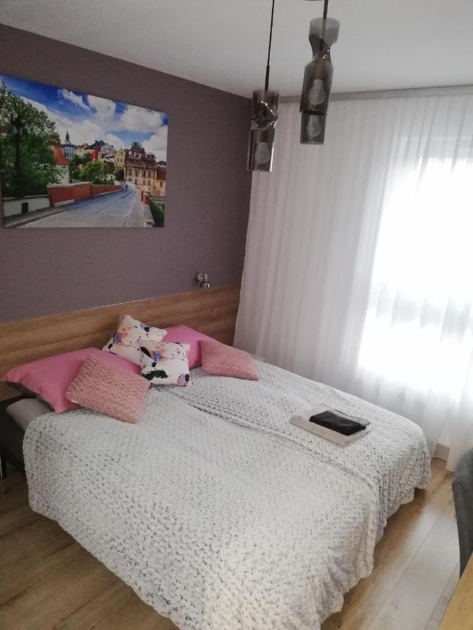 Kompozytor ลูบลิน ภายนอก รูปภาพ